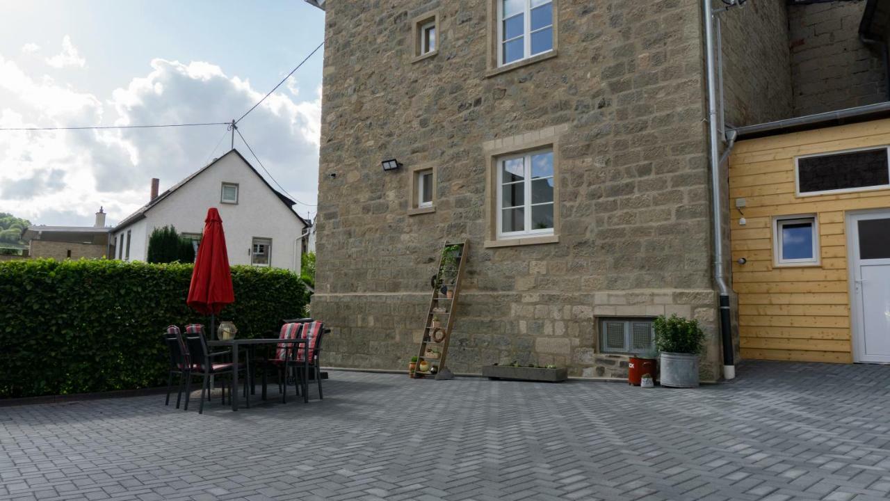 Ferienhaus Alte Schule Volkesfeld Luaran gambar