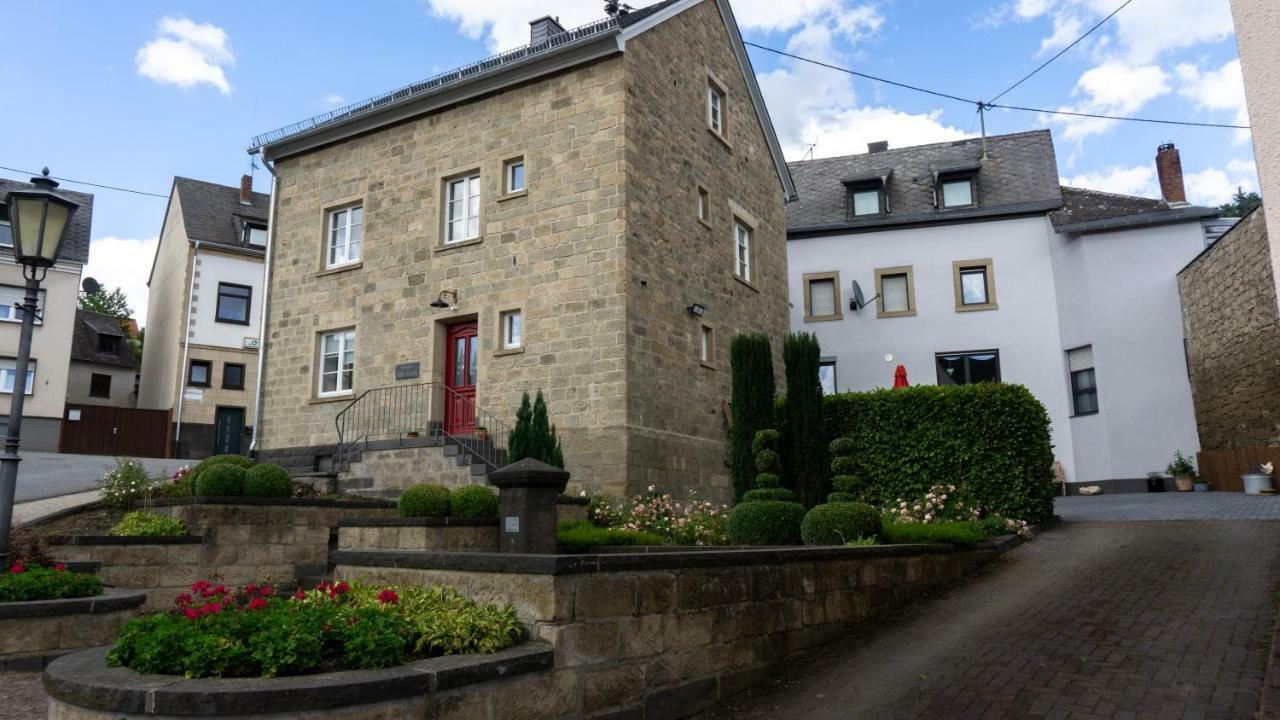 Ferienhaus Alte Schule Volkesfeld Luaran gambar