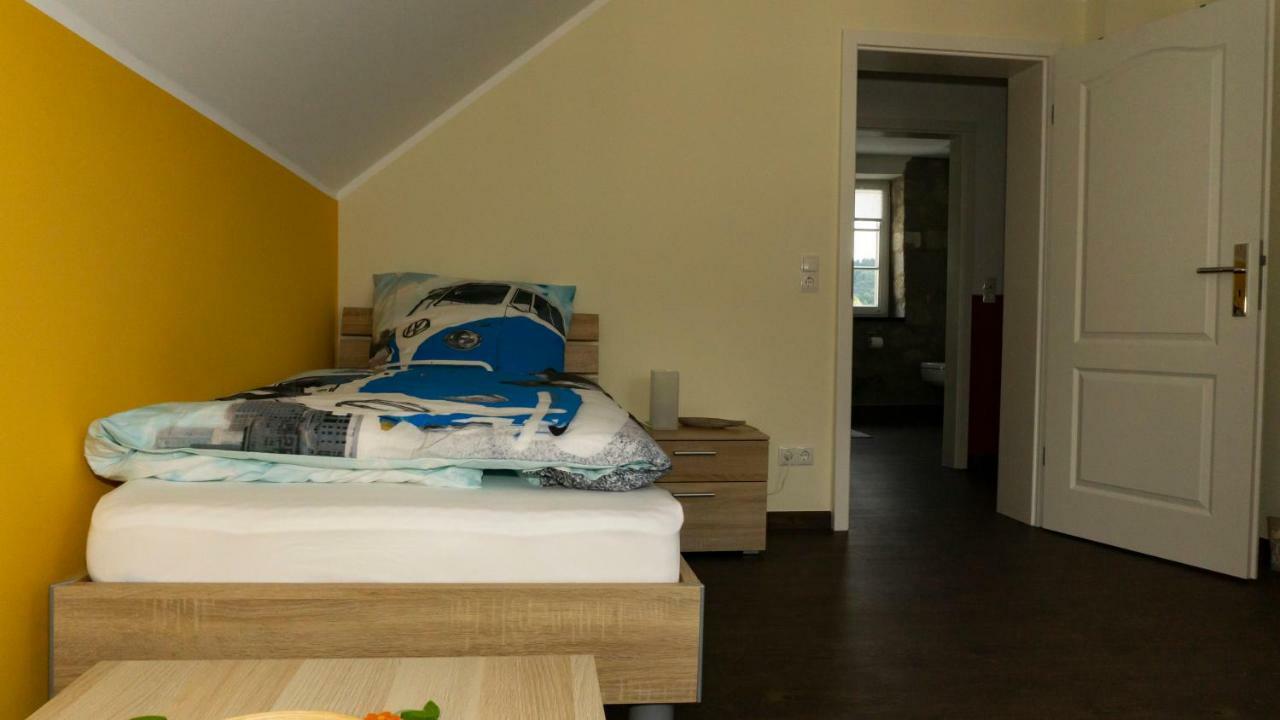 Ferienhaus Alte Schule Volkesfeld Luaran gambar